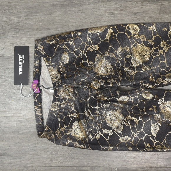 Yelete Leg Wear - Picture 2 of 5